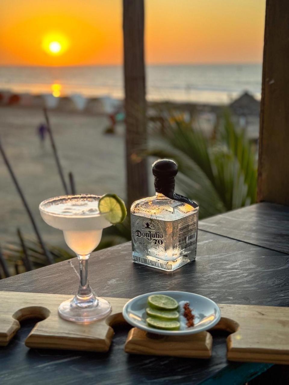 Hotel Coco - Rooftop&beach Club
