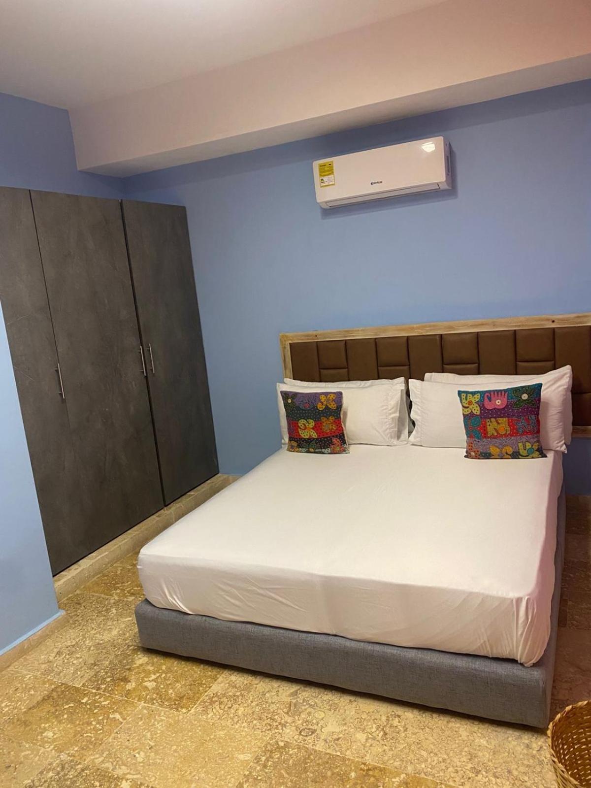 Coco Hotel *